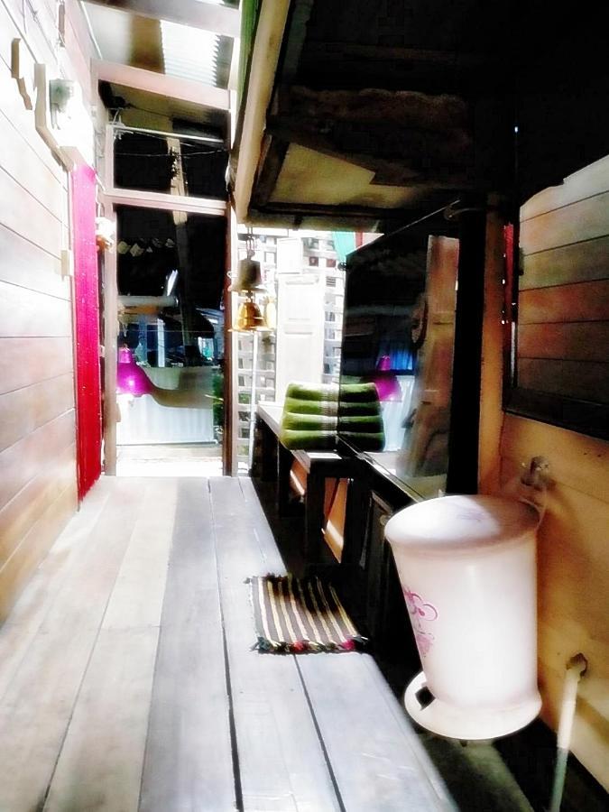 Ray Nu Guest House Phra Nakhon Si Ayutthaya Exterior photo